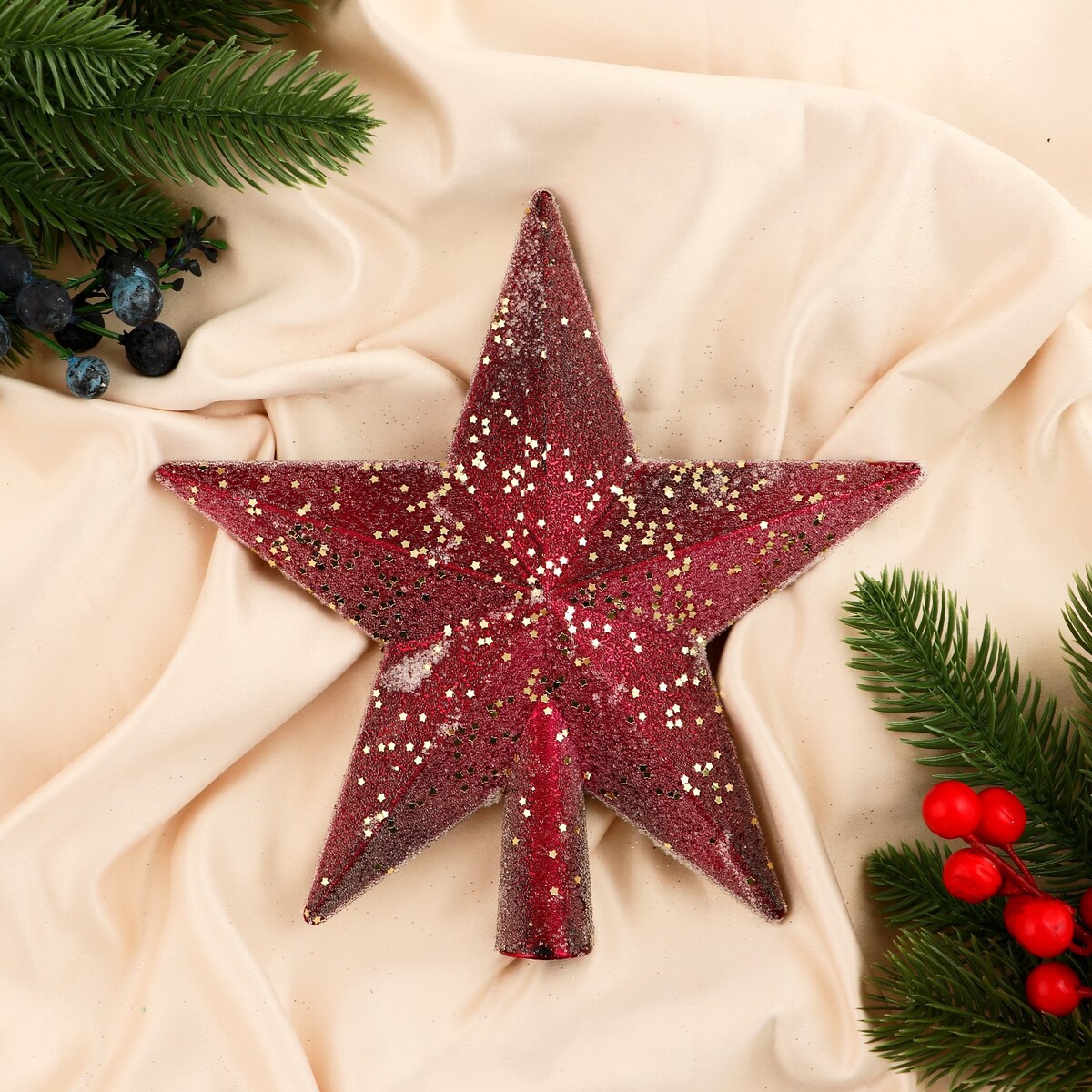 

Звезда на елку (верхушка), Красный