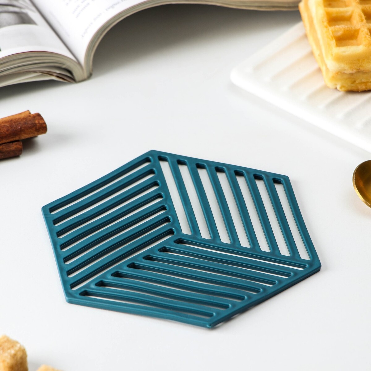 Подставка под горячее силиконовая, 13×11,5×0,3 см, цвет синий штора для кухни лайма синий