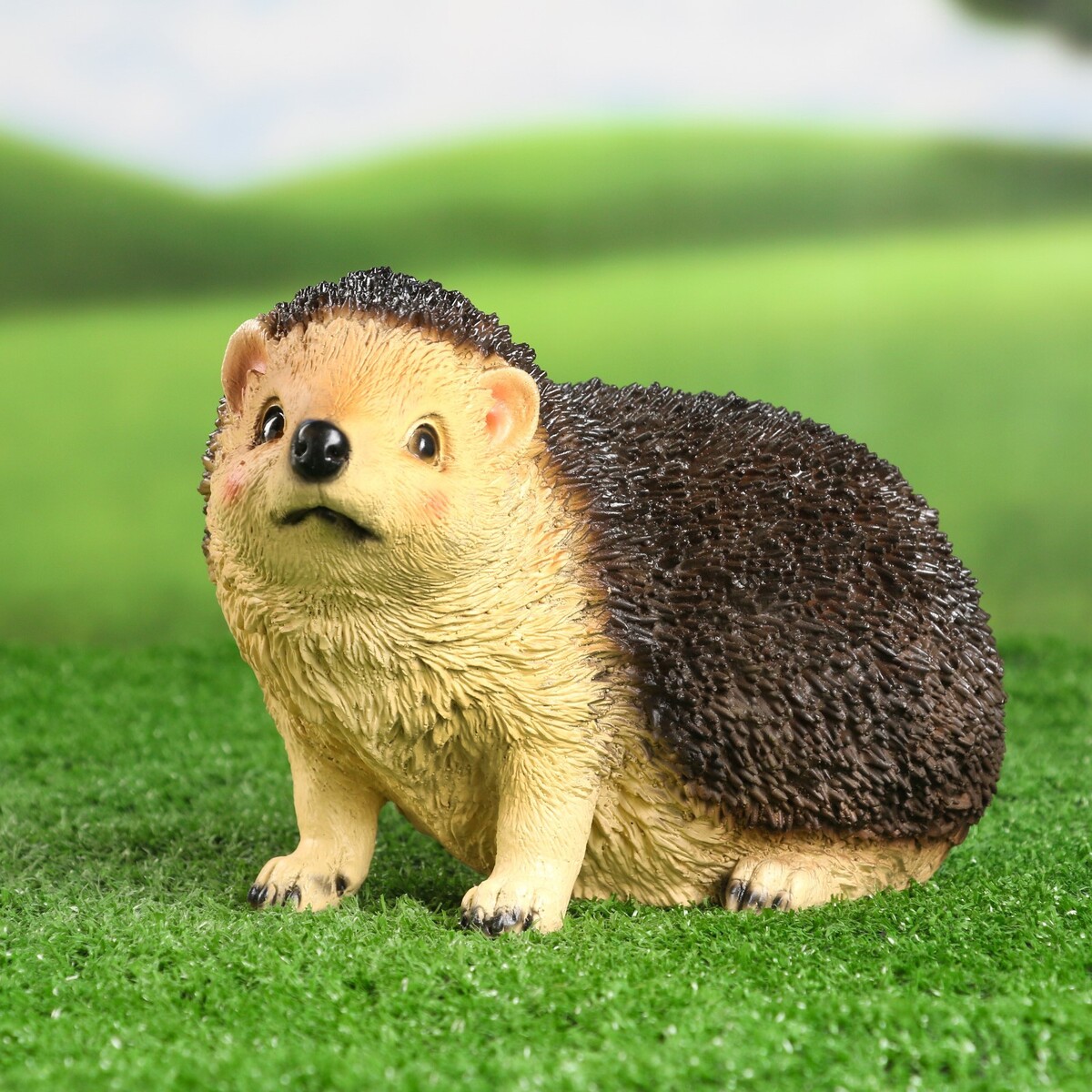 

Садовая фигура, Коричневый