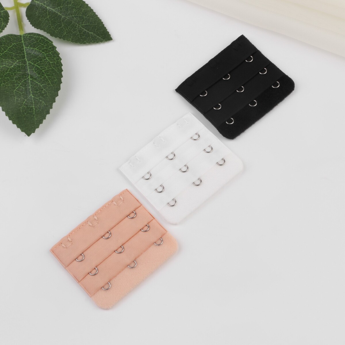 

Застежка-удлинитель для бюстгальтера, 3 ряда 3 крючка, 5,5 × 5 см, 3 шт, цвет белый/бежевый/черный, Разноцветный;бежевый;белый;черный