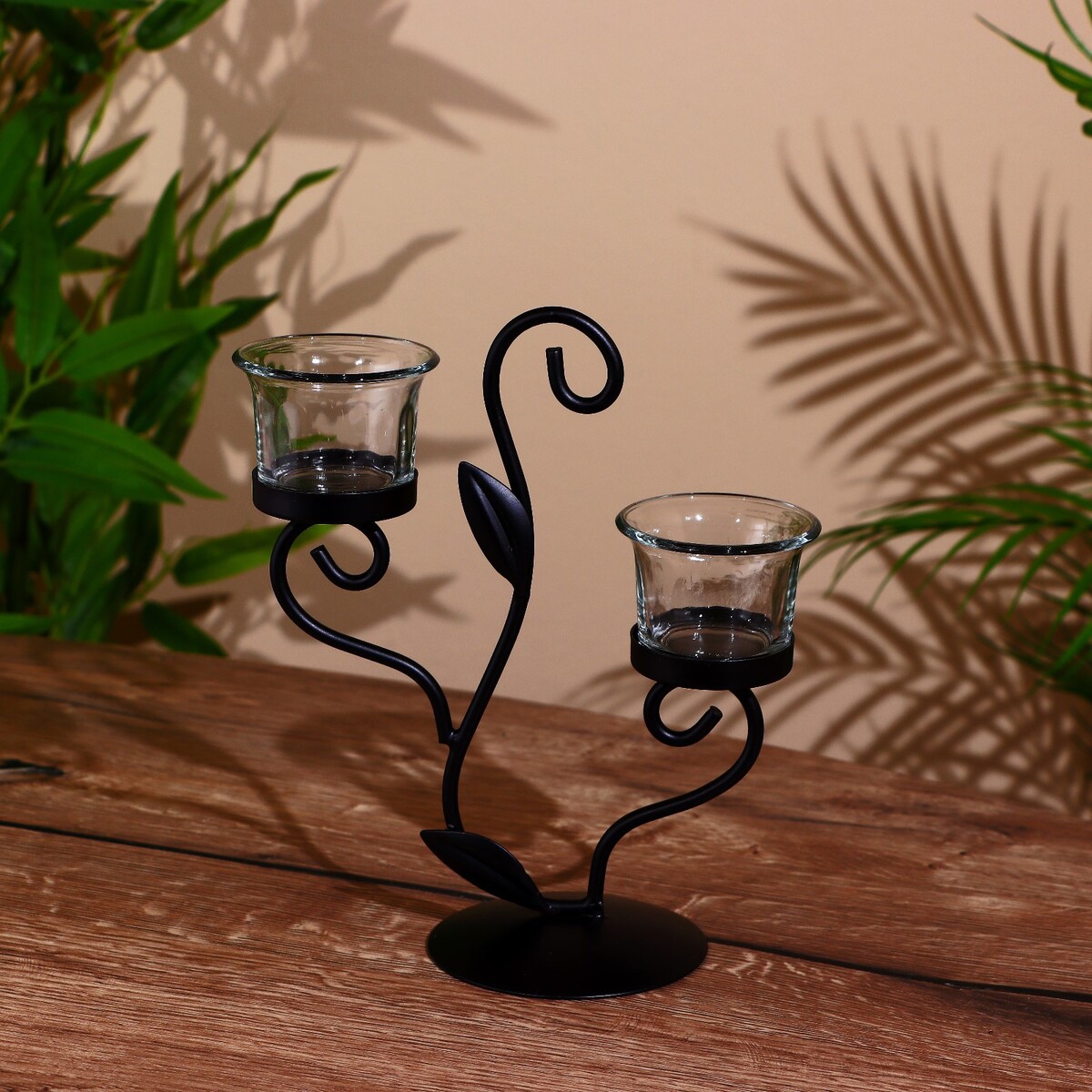 

Подсвечник, Черный