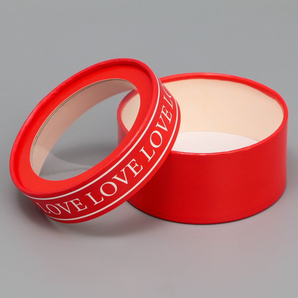 

Коробка для макарун, кондитерская упаковка тубус с окном love, 12×12×5 см, Красный