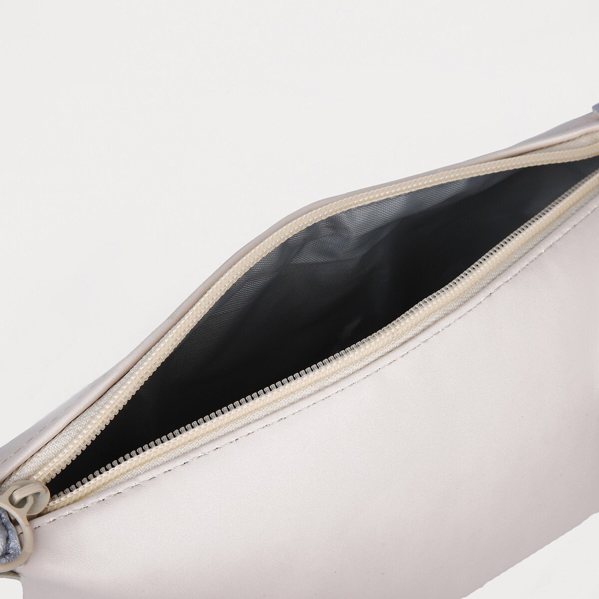 фото Косметичка на молнии, с подкладом, цвет бежевый no brand