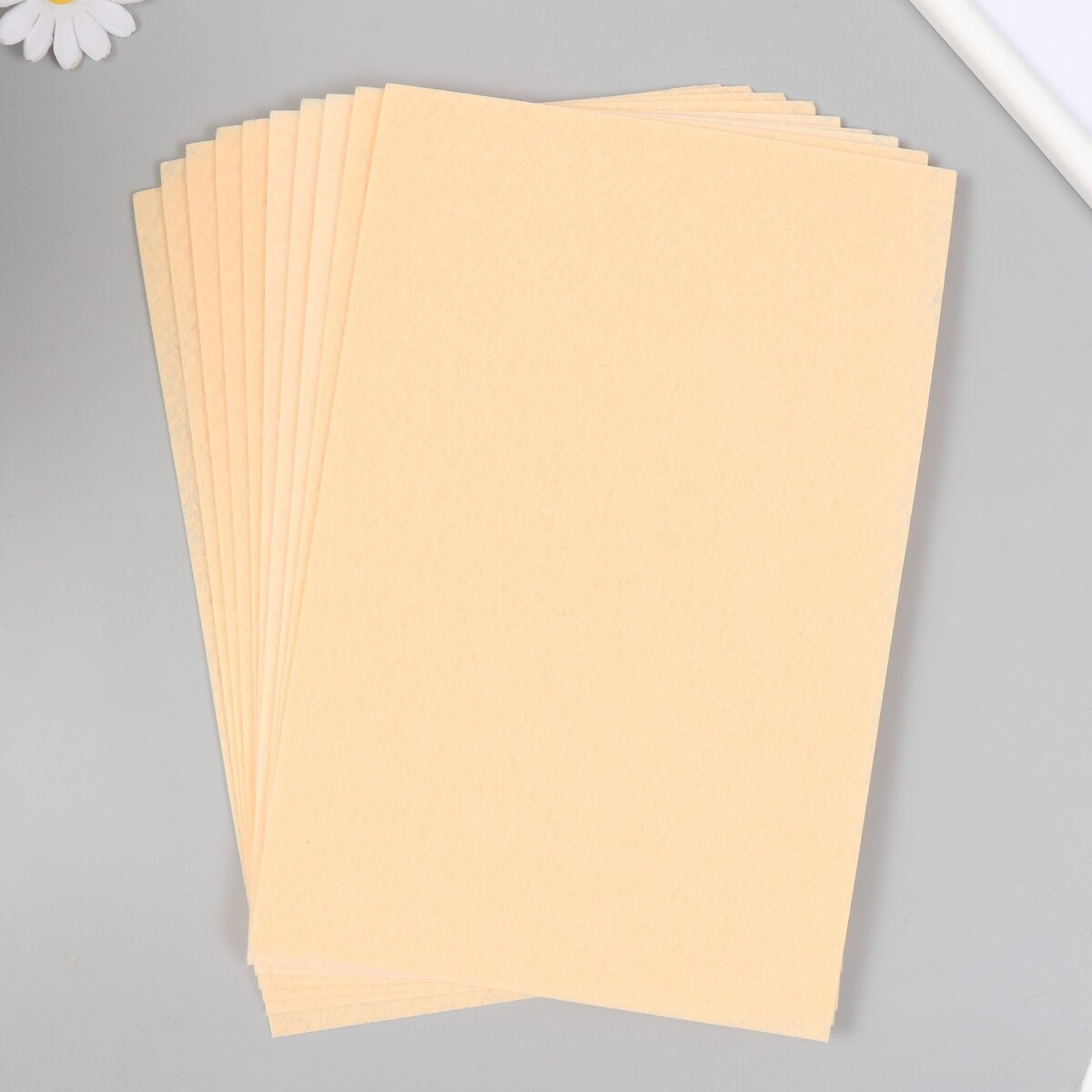 

Фетр жесткий 1 мм,, Бежевый