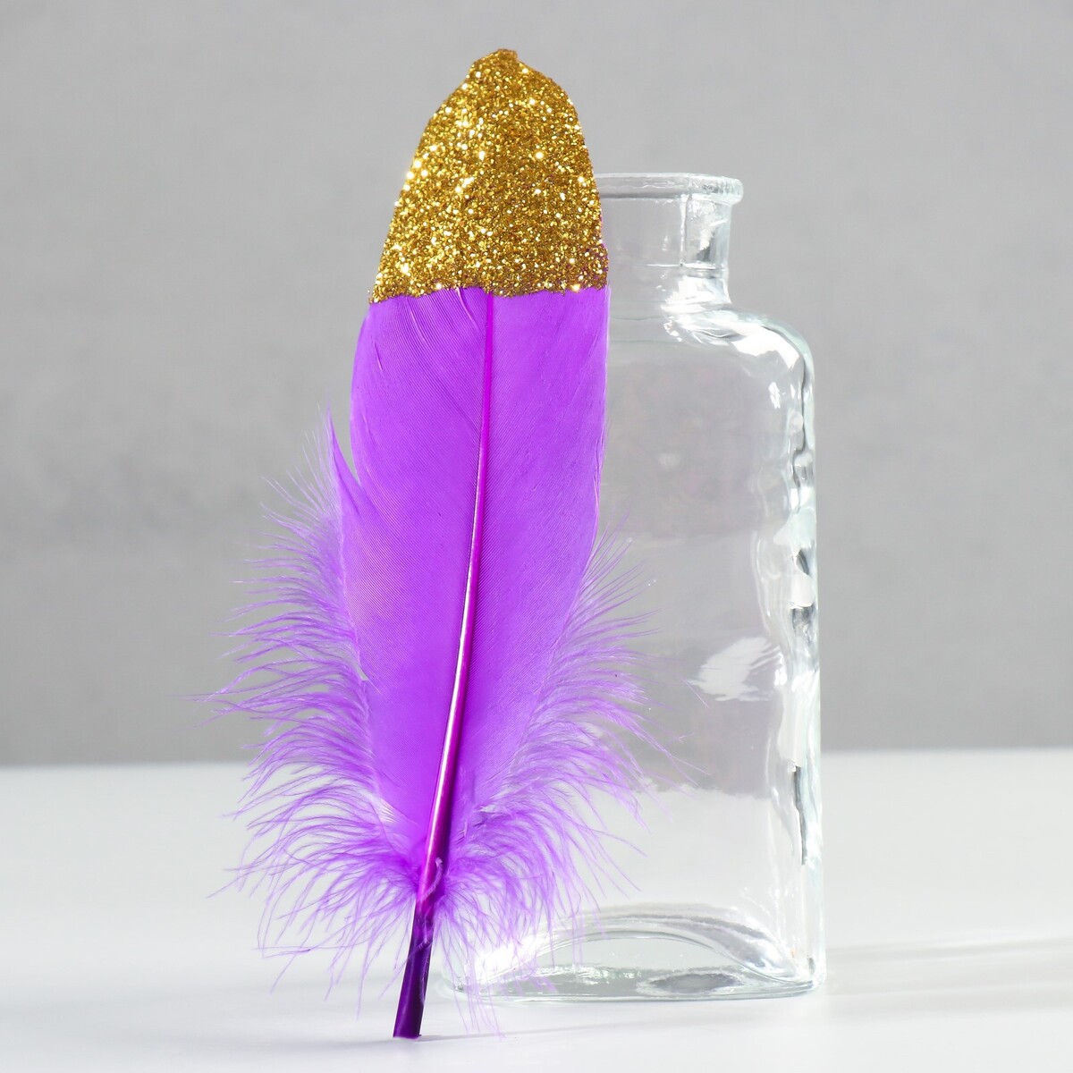 Набор перьев гуся 15-20 см, 10 шт, фиолетовый с золотой крошкой набор перьев гуся 13 18 см 20 шт светло фиолетовый