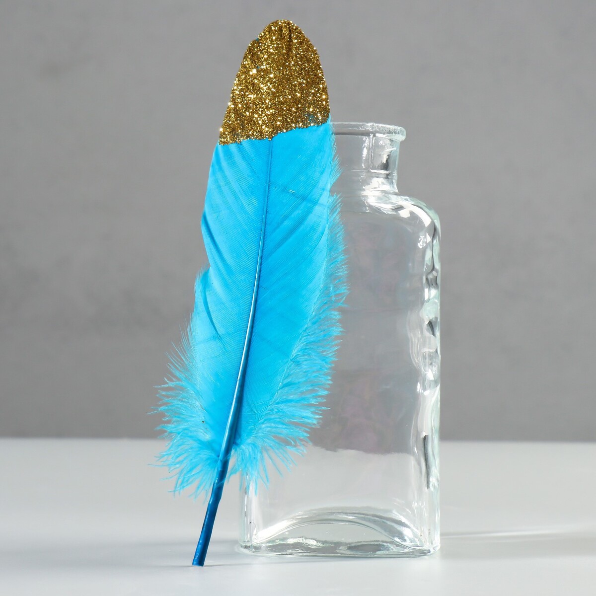 Набор перьев гуся 15-20 см, 10 шт, голубой с золотой крошкой набор для творчества аппликация eva крошкой и раскраска маска на резинке