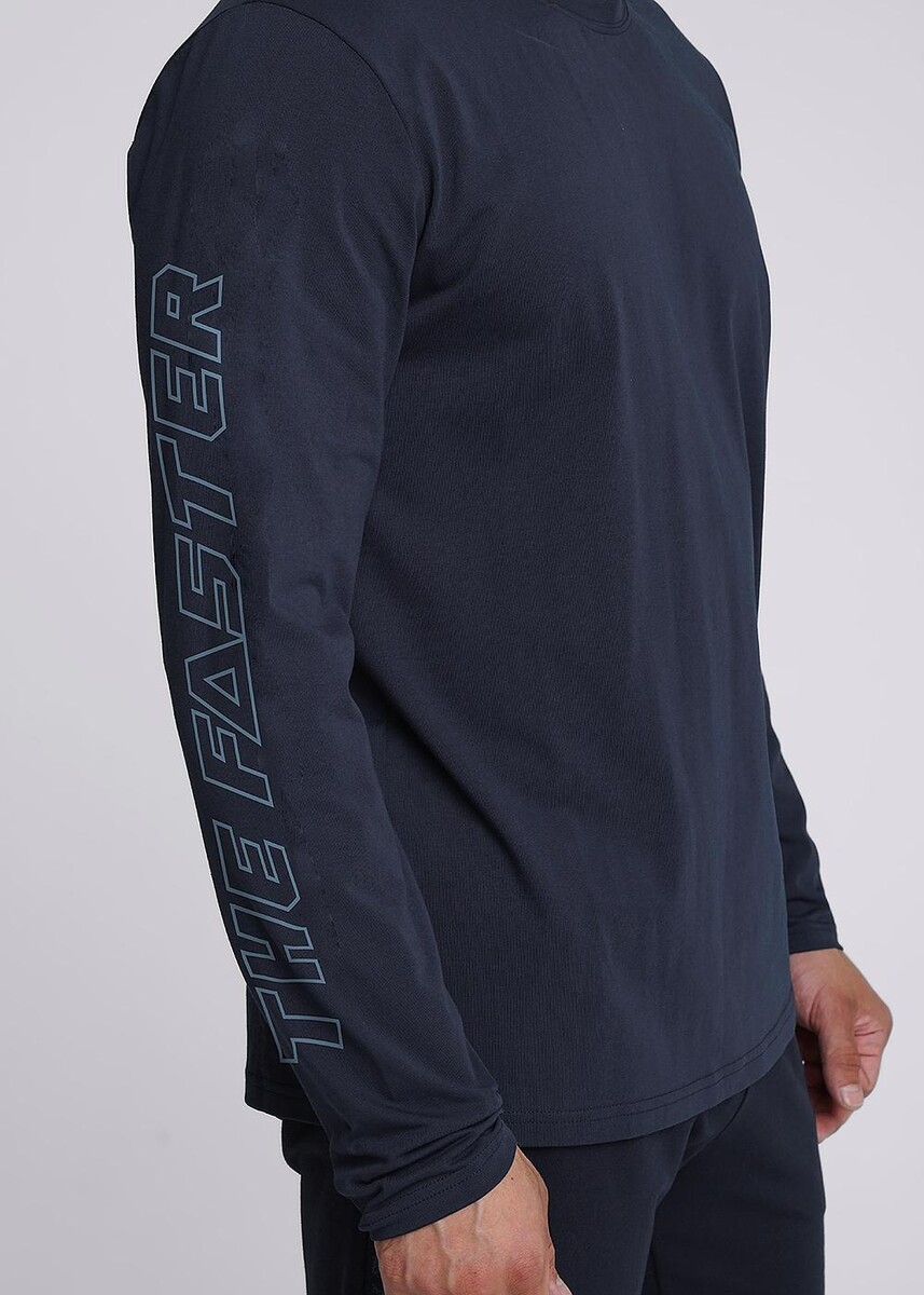 фото Свитер clever