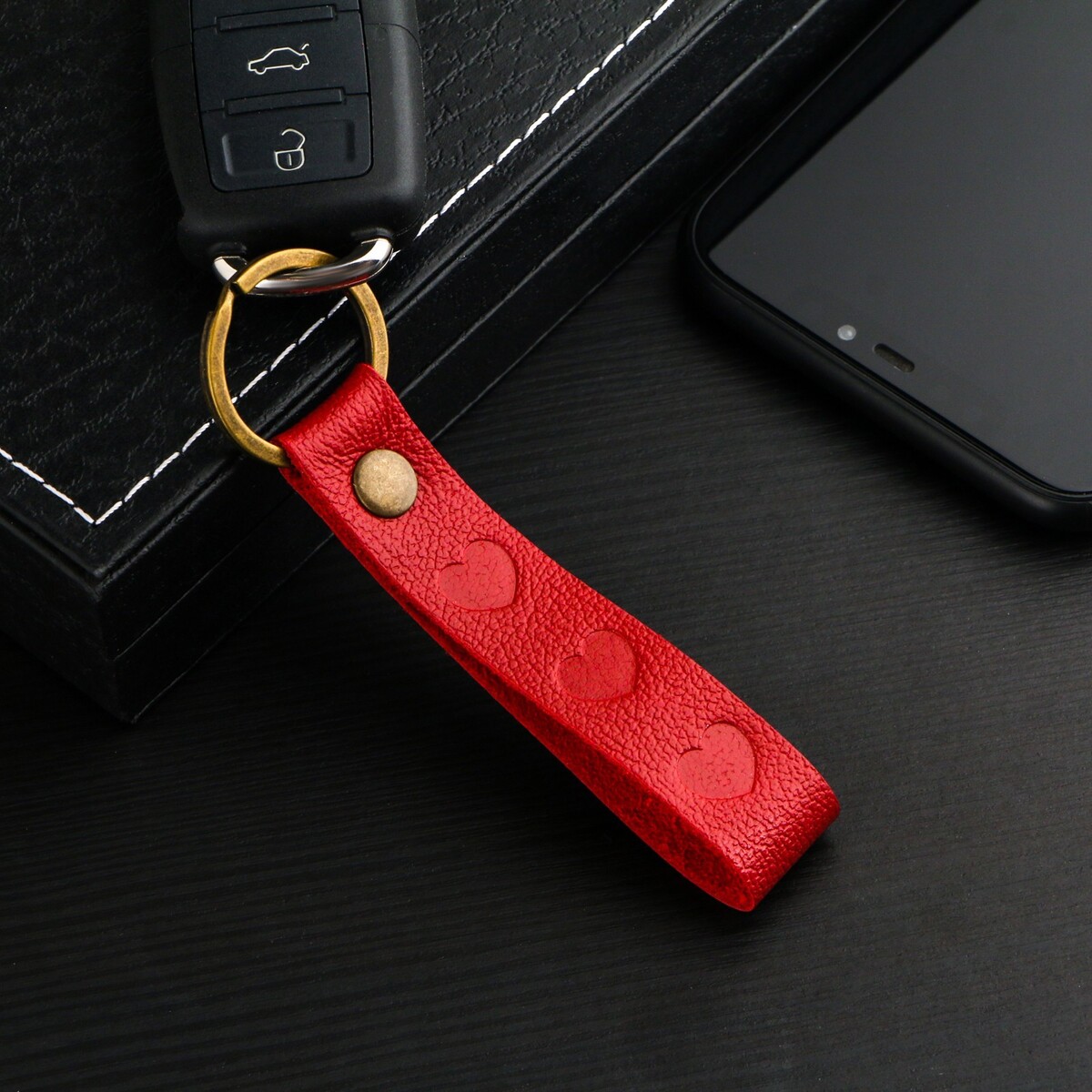 Брелок для автомобильного ключа, ремешок, натуральная кожа, красный, сердце No brand 04895345 - фото 2