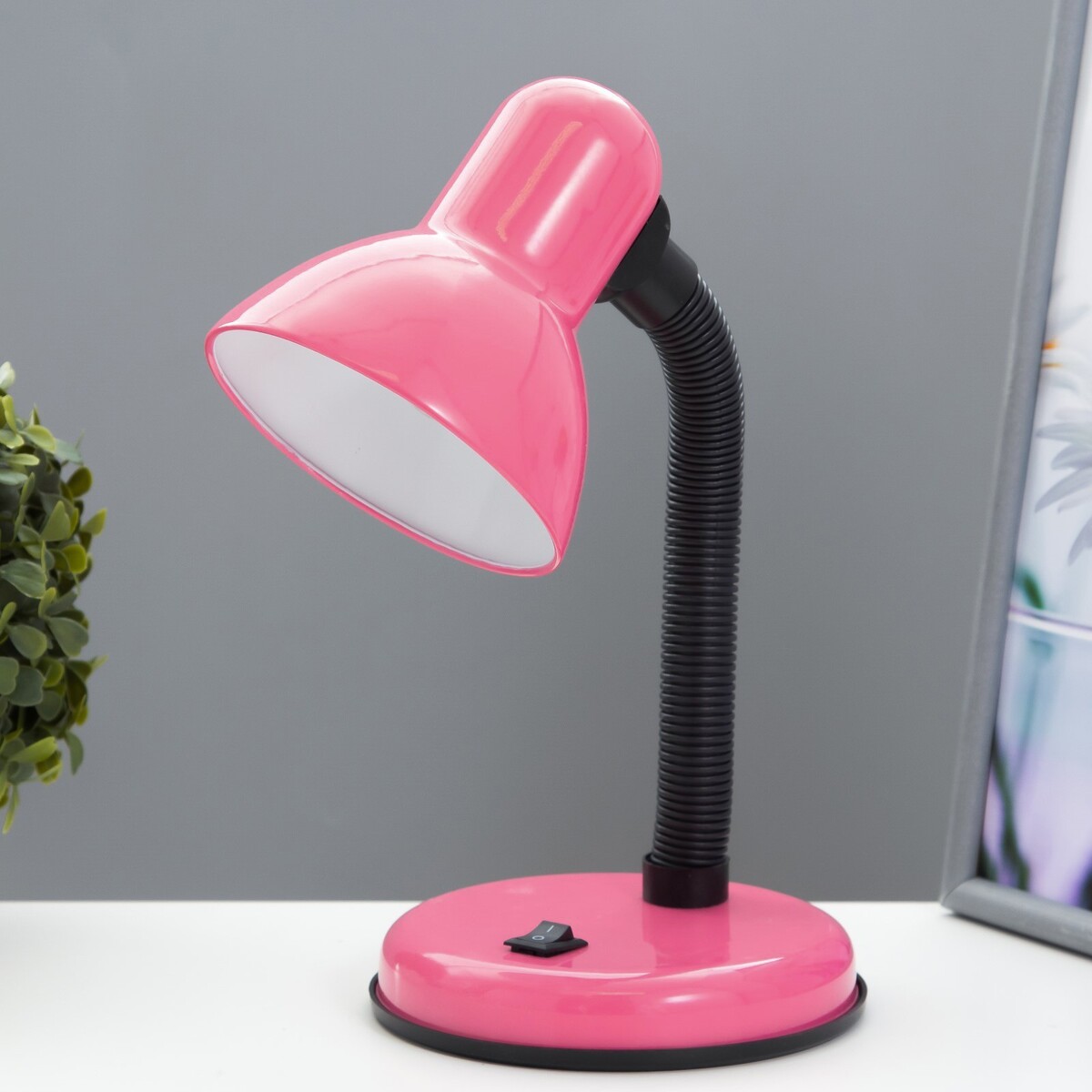 Лампа настольная е27, с выкл. (220в) розовая (203в) risalux интерактивная игрушка magic mixies 14834 магическая лампа розовая