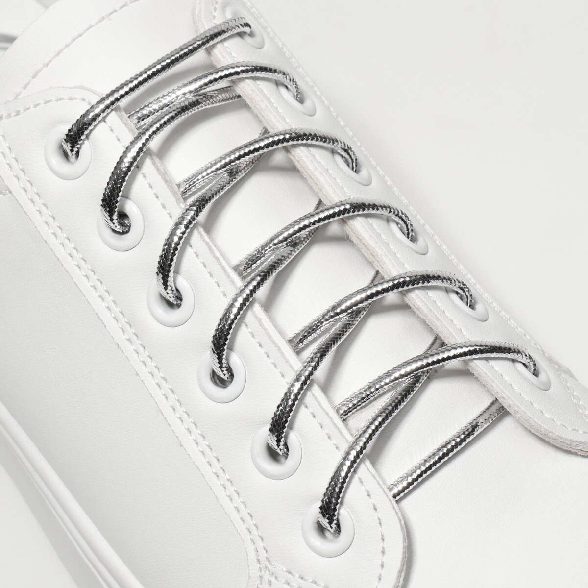 фото Шнурки для обуви, пара, круглые, d = 4 мм, 120 см, цвет серебряный onlitop