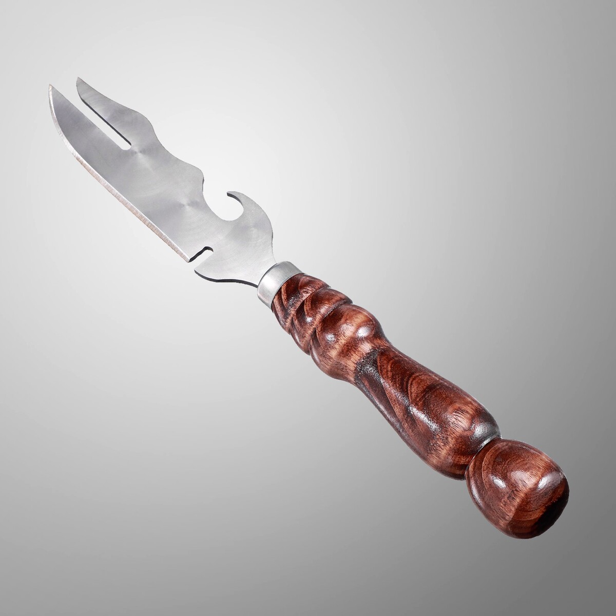 фото Нож-вилка с узором и деревянной ручкой шафран