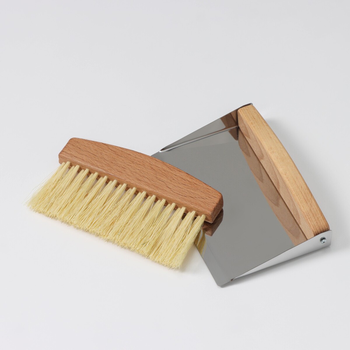 Набор для уборки: совок и щетка, 16×10,5×4 см, 16×4×1,6 см, 30 пучков, натуральный волос набор для песочницы совок и грабли с отверстием а микс 5 набор