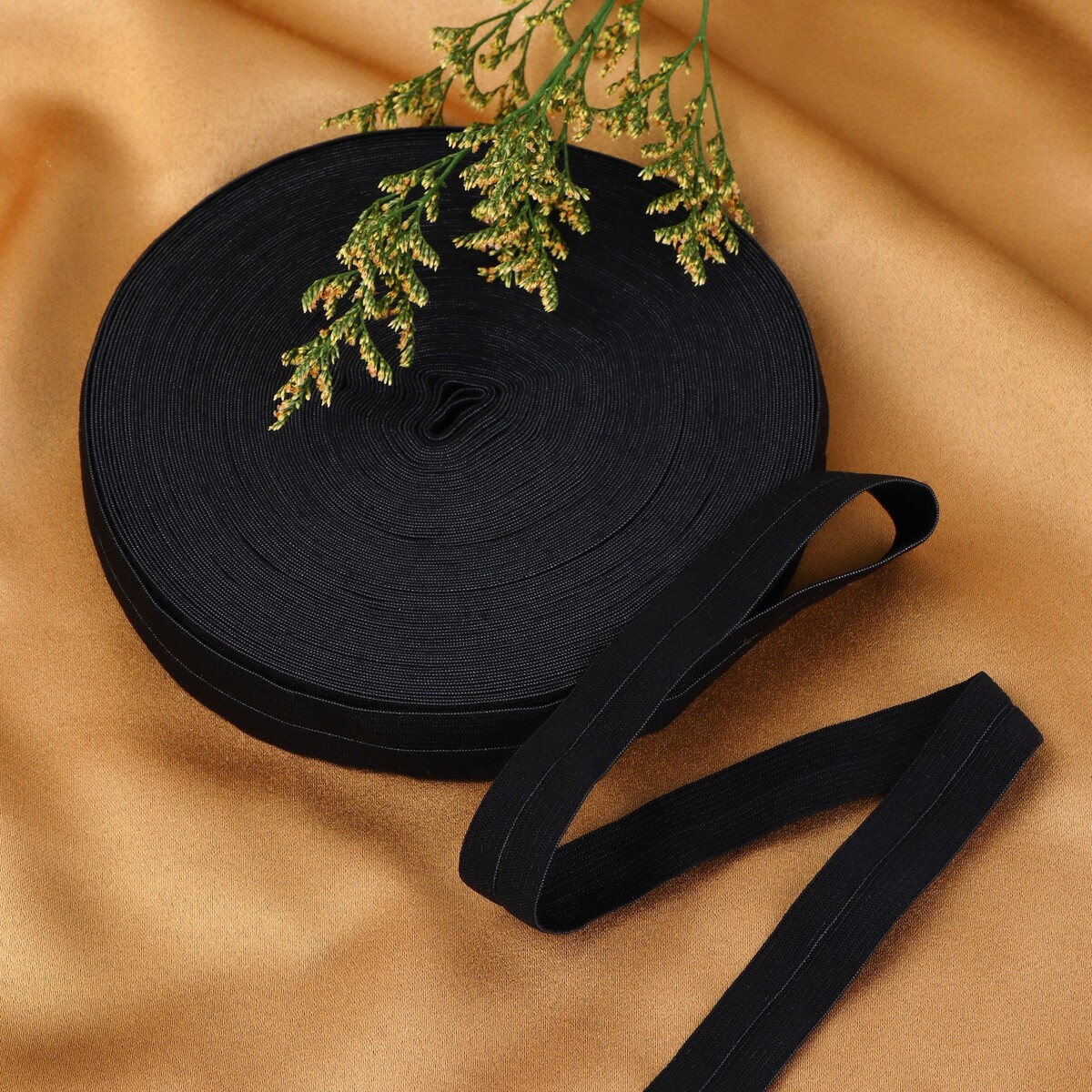 фото Резинка окантовочная, 15 мм, 20 м, цвет черный no brand