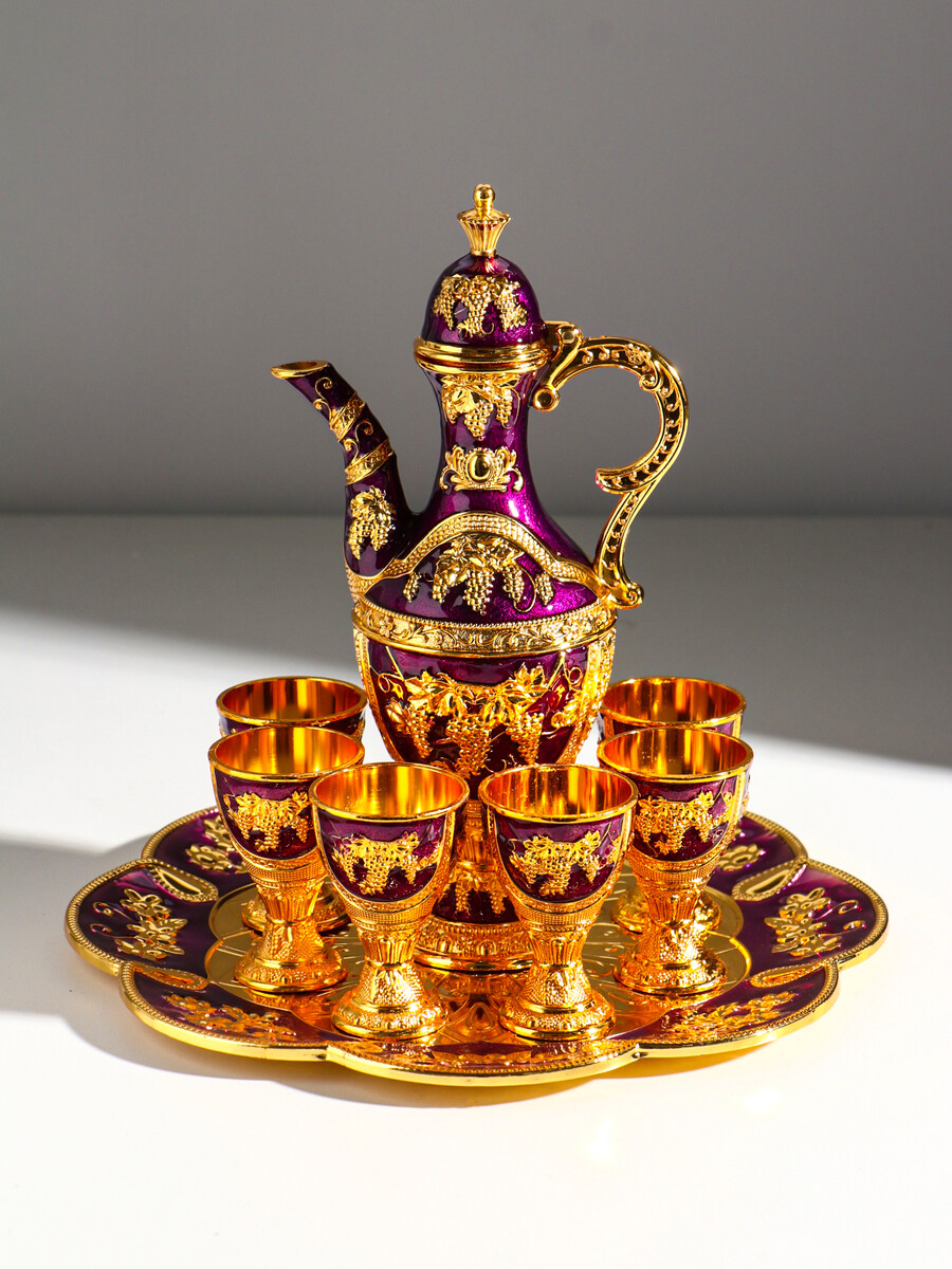 

Набор посуды сувенирной: винный кувшин, 6 бокалов, поднос, Фиолетовый