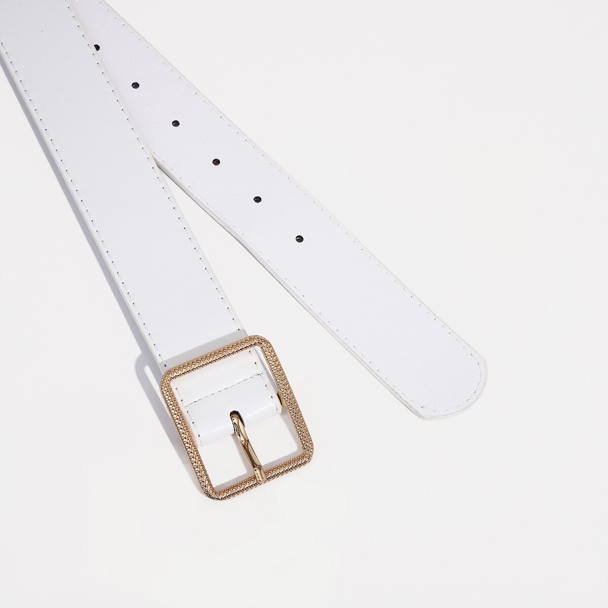 фото Ремень женский, ширина 4 см, пряжка металл, цвет белый no brand