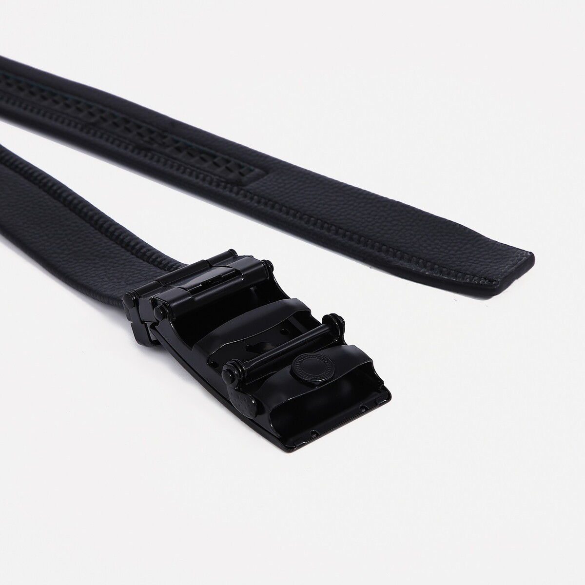 фото Ремень мужской, ширина 3,5 см, автомат, пряжка темный металл, цвет черный no brand