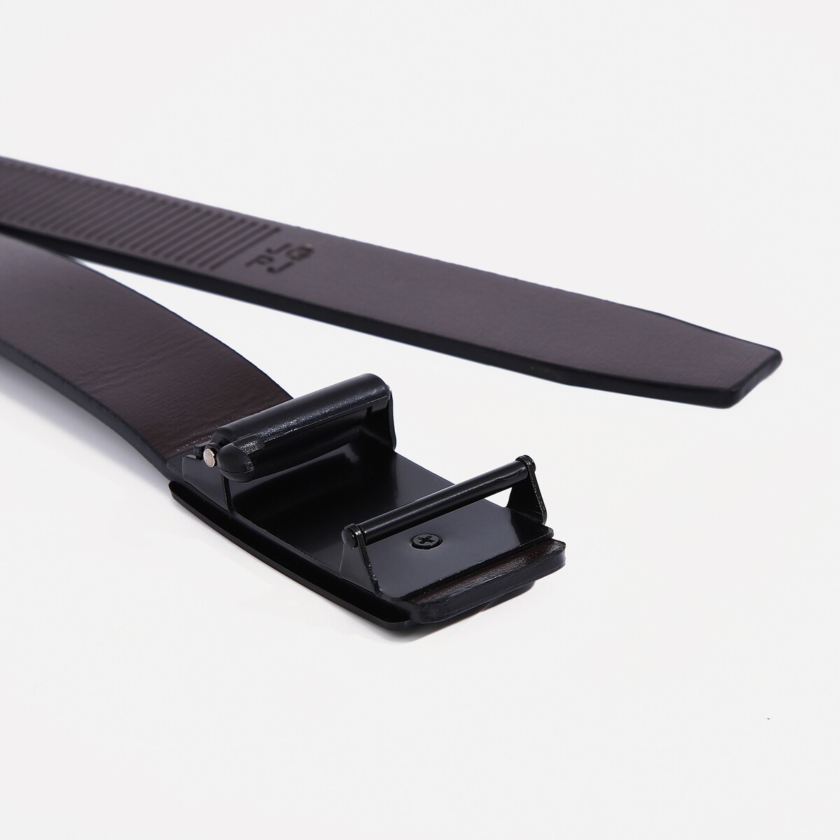 фото Ремень мужской, ширина 3,5 см, автомат, пряжка темный металл, цвет черный no brand