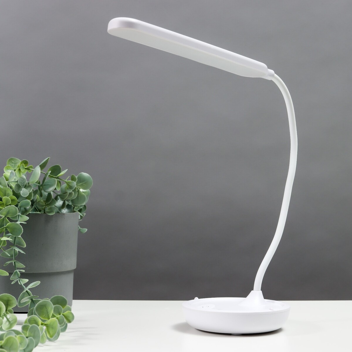 

Настольная лампа 16814/1 led 5вт usb белый 12х12х57 см