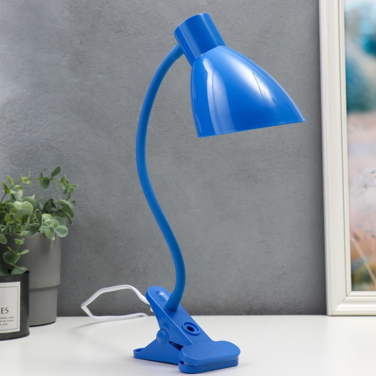 Настольная лампа 16700/1bl е27 15вт синий risalux мягкая игрушка синий трактор 20 см озвученная свет 1 лампа