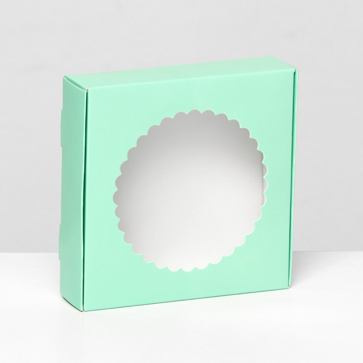 Подарочная коробка сборная с окном, зеленый, 11,5 х 11,5 х 3 см