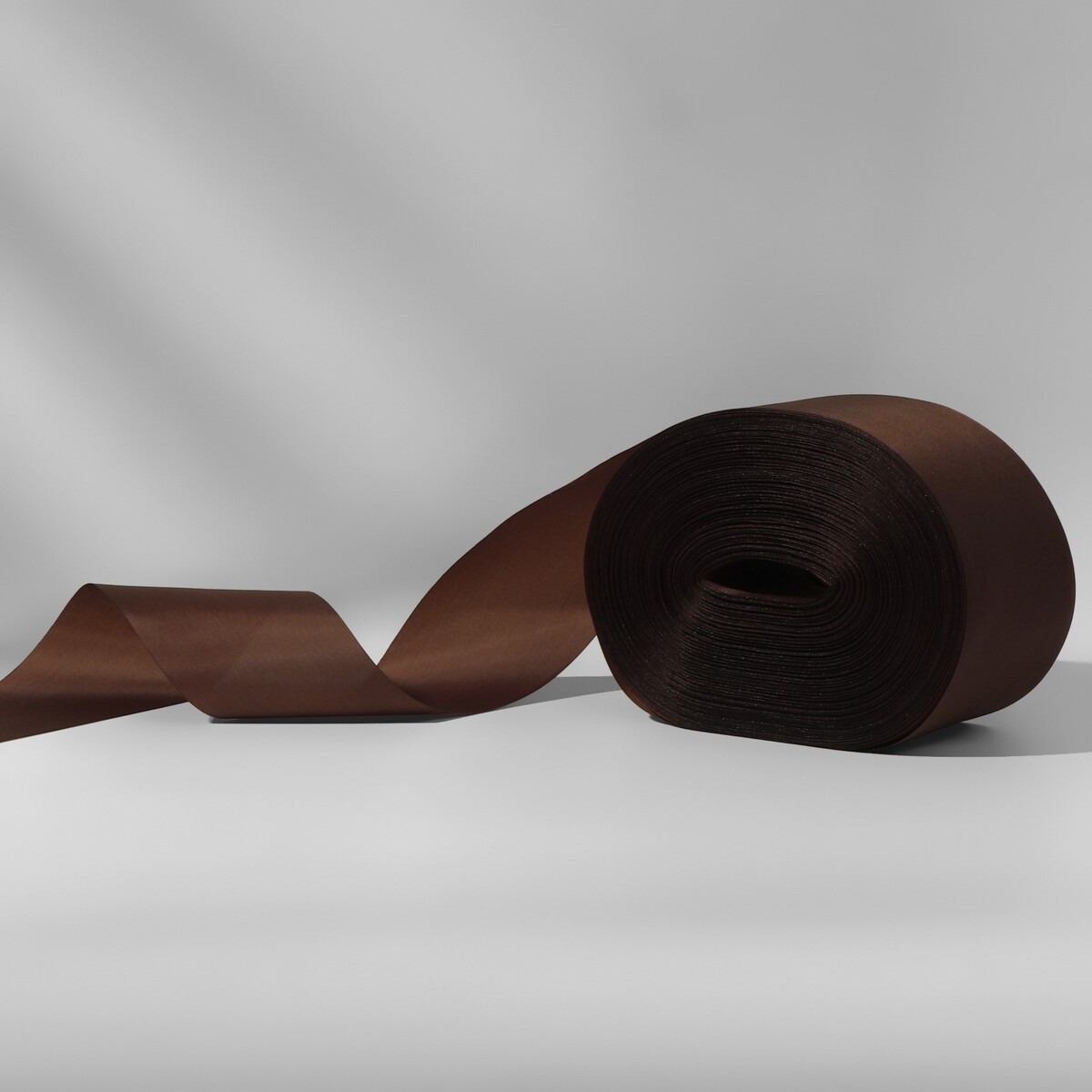 Лента капроновая, 50 мм, 100 ± 5 м, цвет коричневый комплект для перетяжки мебели 50 × 100 см иск кожа поролон 20 мм коричневый