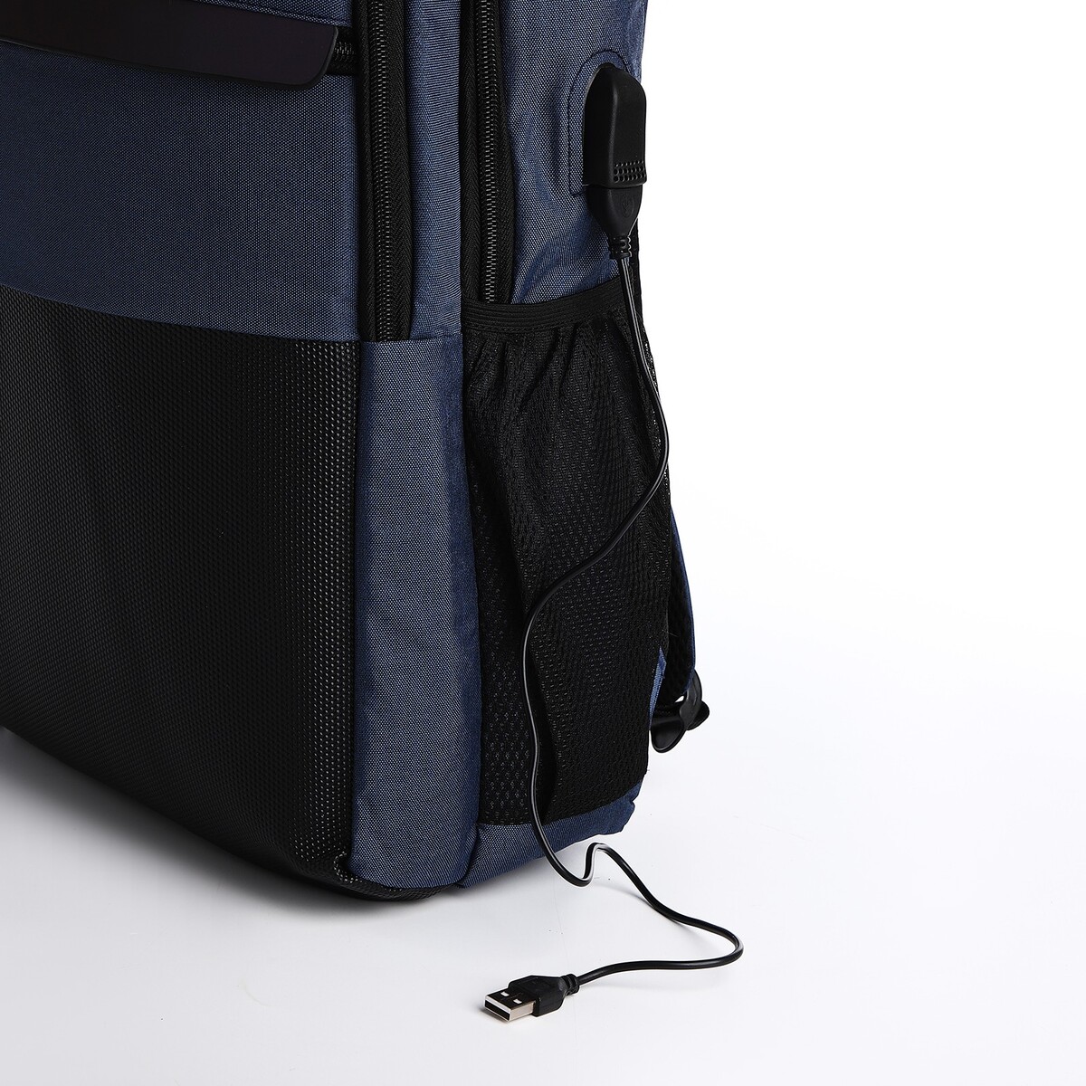 фото Рюкзак мужской на молниях, 3 наружных кармана, разъем для usb, крепление для чемодана, цвет синий no brand
