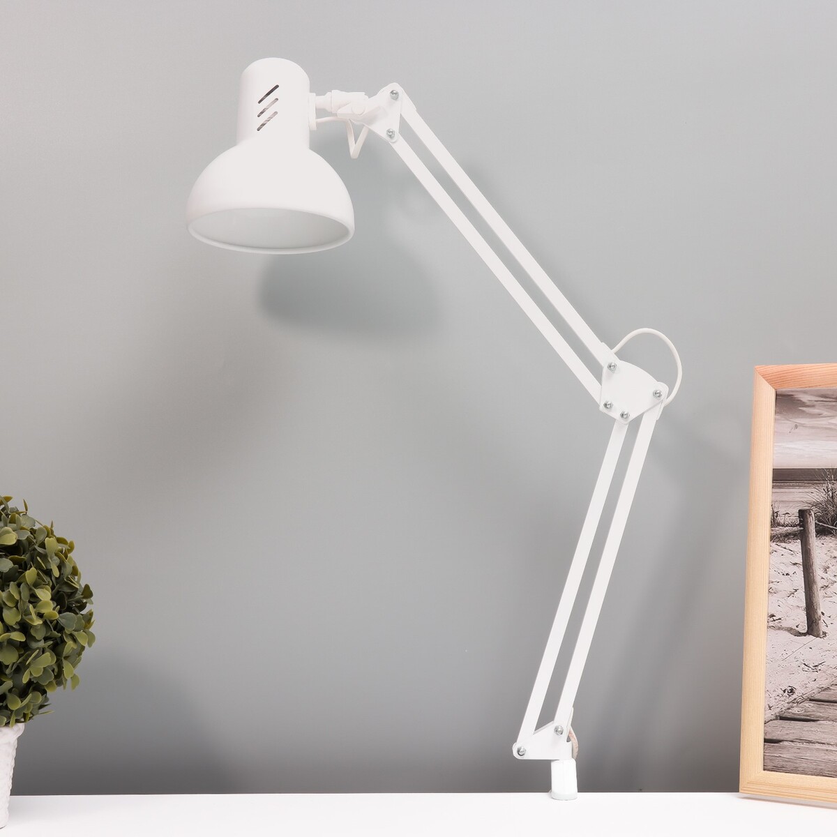 

Светильник на струбцине нт0-12 1х60вт е27 белый