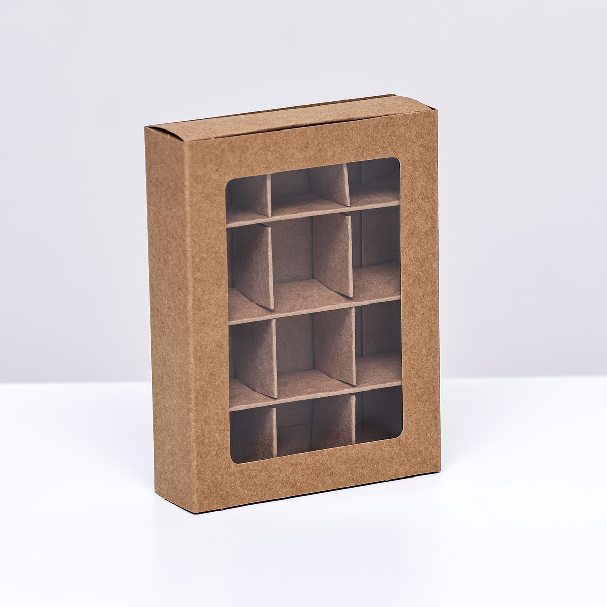 

Коробка для 12 конфет, 11.5×8.7×2.5 см, тонкие разделители, крафт, Белый