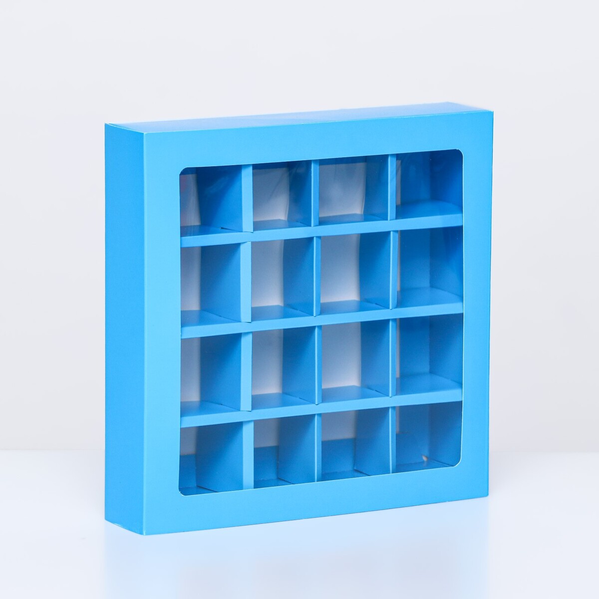 Коробка для конфет, 16 шт, голубая, 17,7 х 17,7 х 3,8 см коробка для конфет 25 шт 22 х 22 х 3 5 см голубая