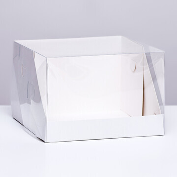 Кондитерская коробка с пластиковой крышк