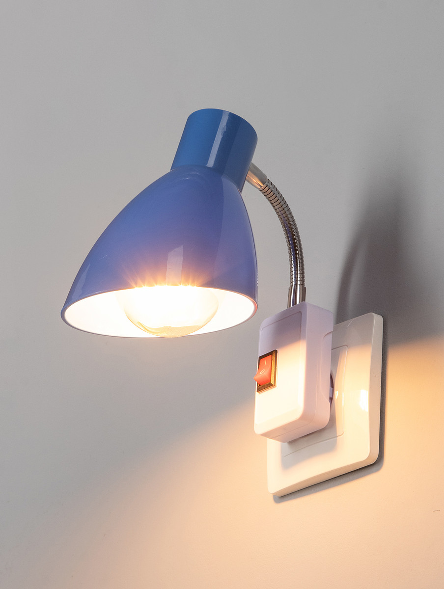 

Бра в розетку