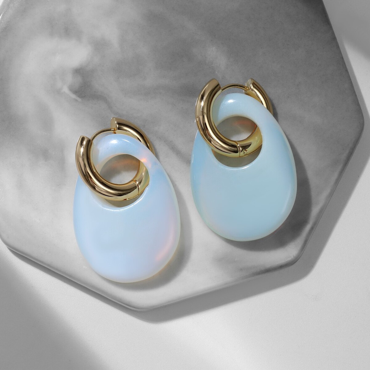 

Серьги-бублики 3,5 х 3см, d=2см, Голубой