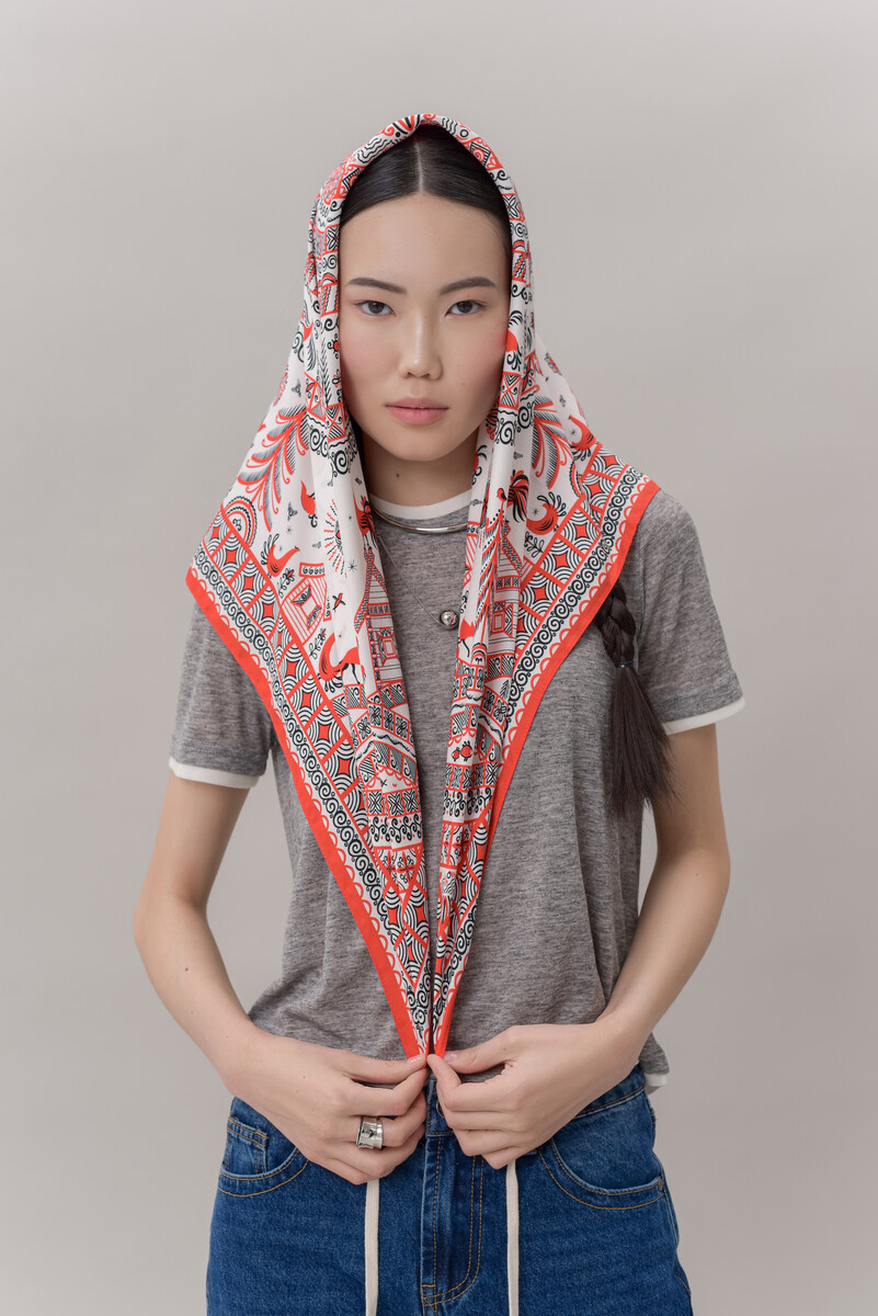 

Платок "Мезенская роспись", 90х90 см, Красный