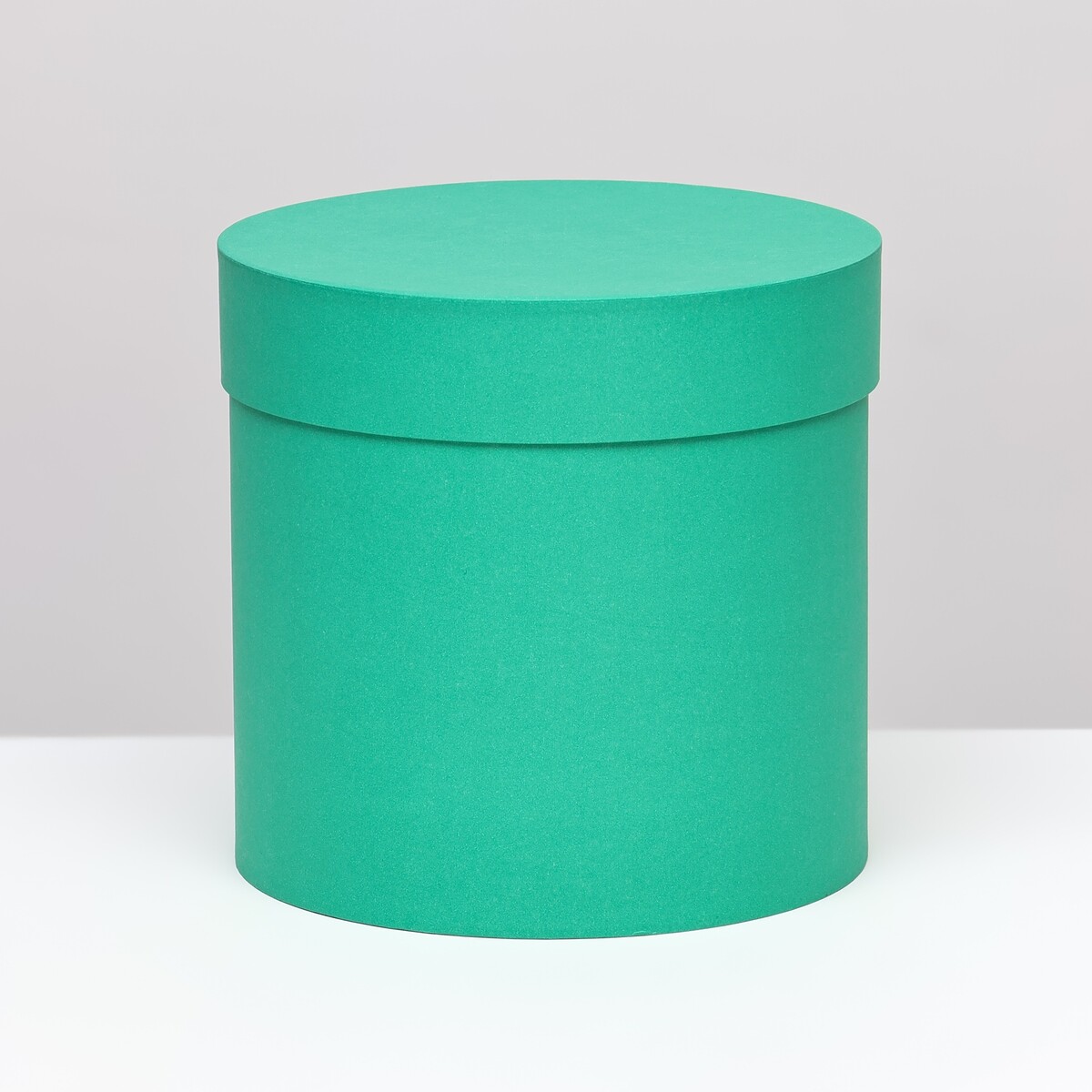 Шляпная коробка зеленая, 18 х 18 см упаковка под 4 капкейка с окном зеленая 16 х 16 х 10 см