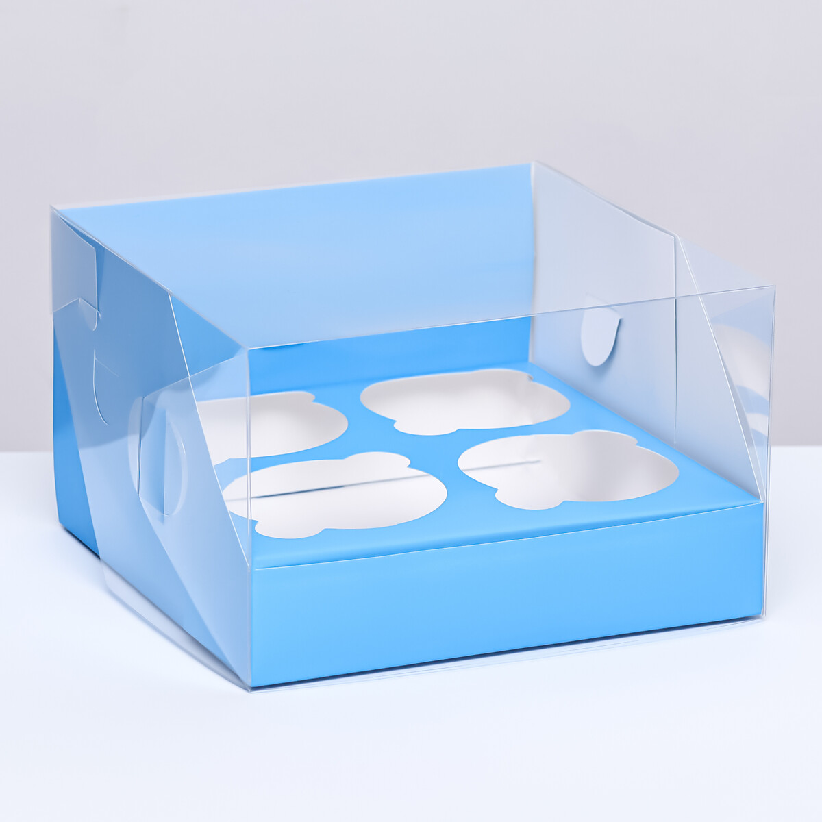 Кондитерская складная коробка для 4 капкейков 16 х 16 х 10 , голубая коробка под 6 капкейков