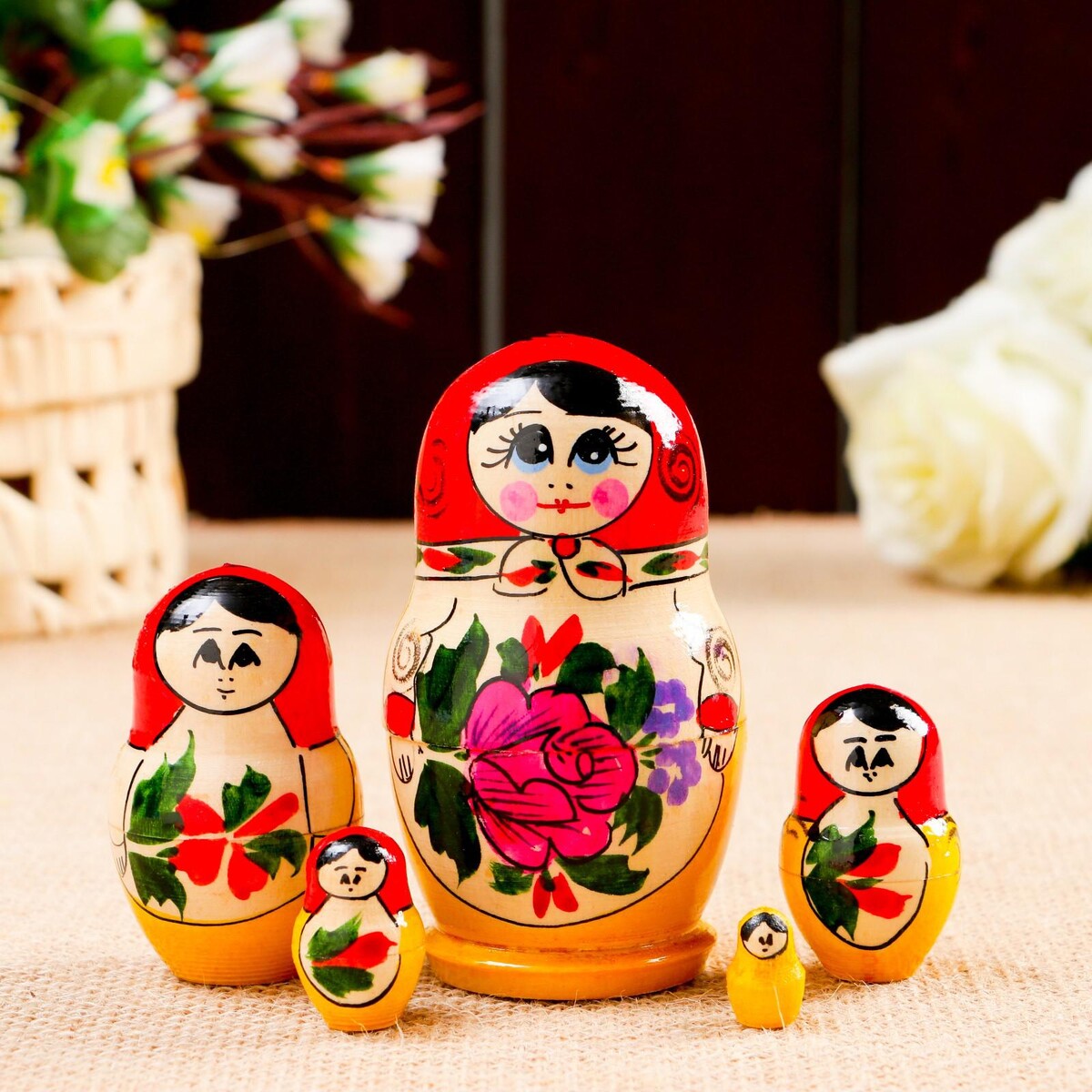 

Матрешка, Разноцветный