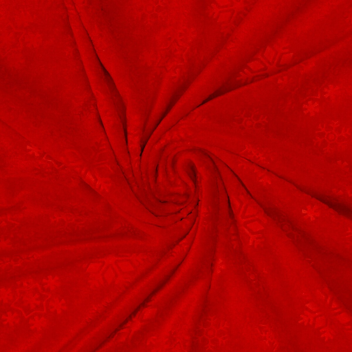 Лоскут, плюш на трикотажной основе, красный со снежинками, 100 × 150 см, 100% п/э лоскут атлас белый с серебряными снежинками 100 150см