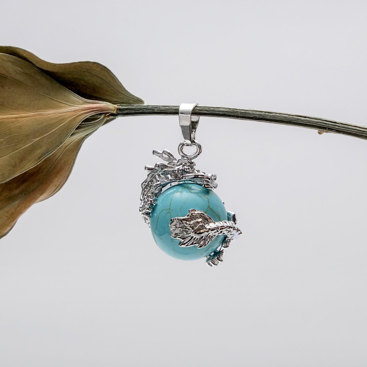 

Подвеска дракон, Голубой