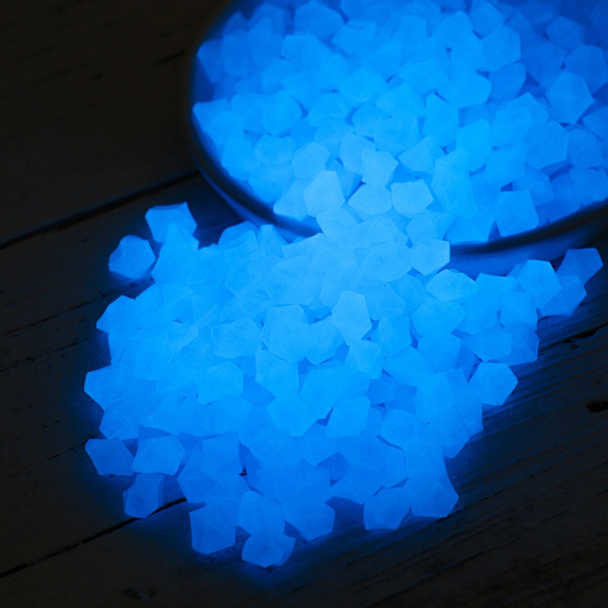Декоративная крошка для аквариума, светятся в темноте, 9 - 13 мм, 200 г, голубая Пижон Аква, цвет голубой 06950478 - фото 2