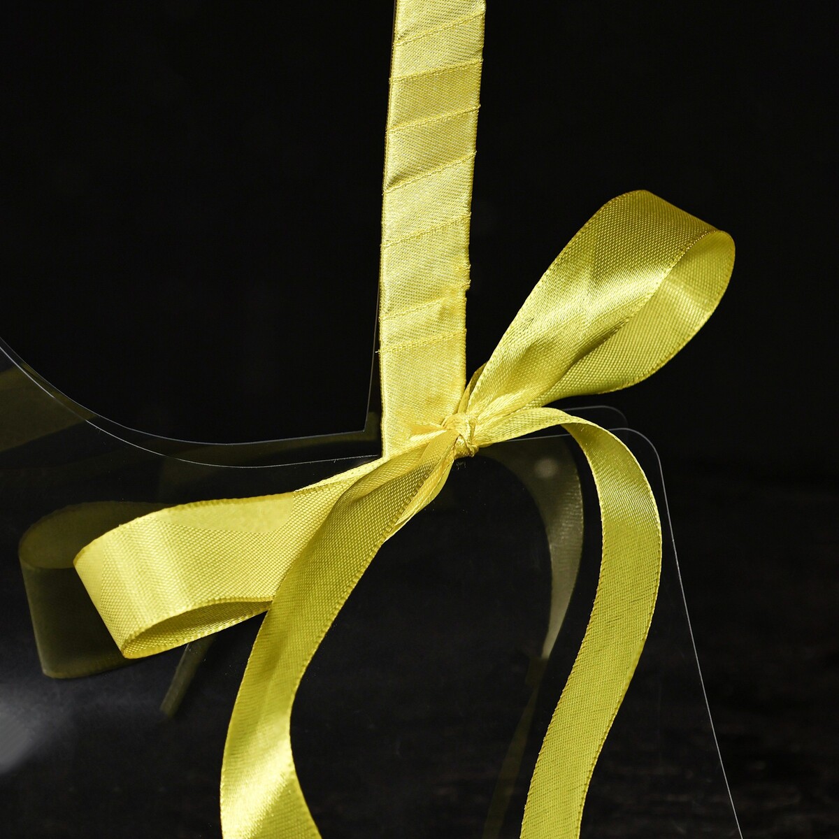 фото Переноска для цветов с лентой, 30х25х12 см, желтая no brand