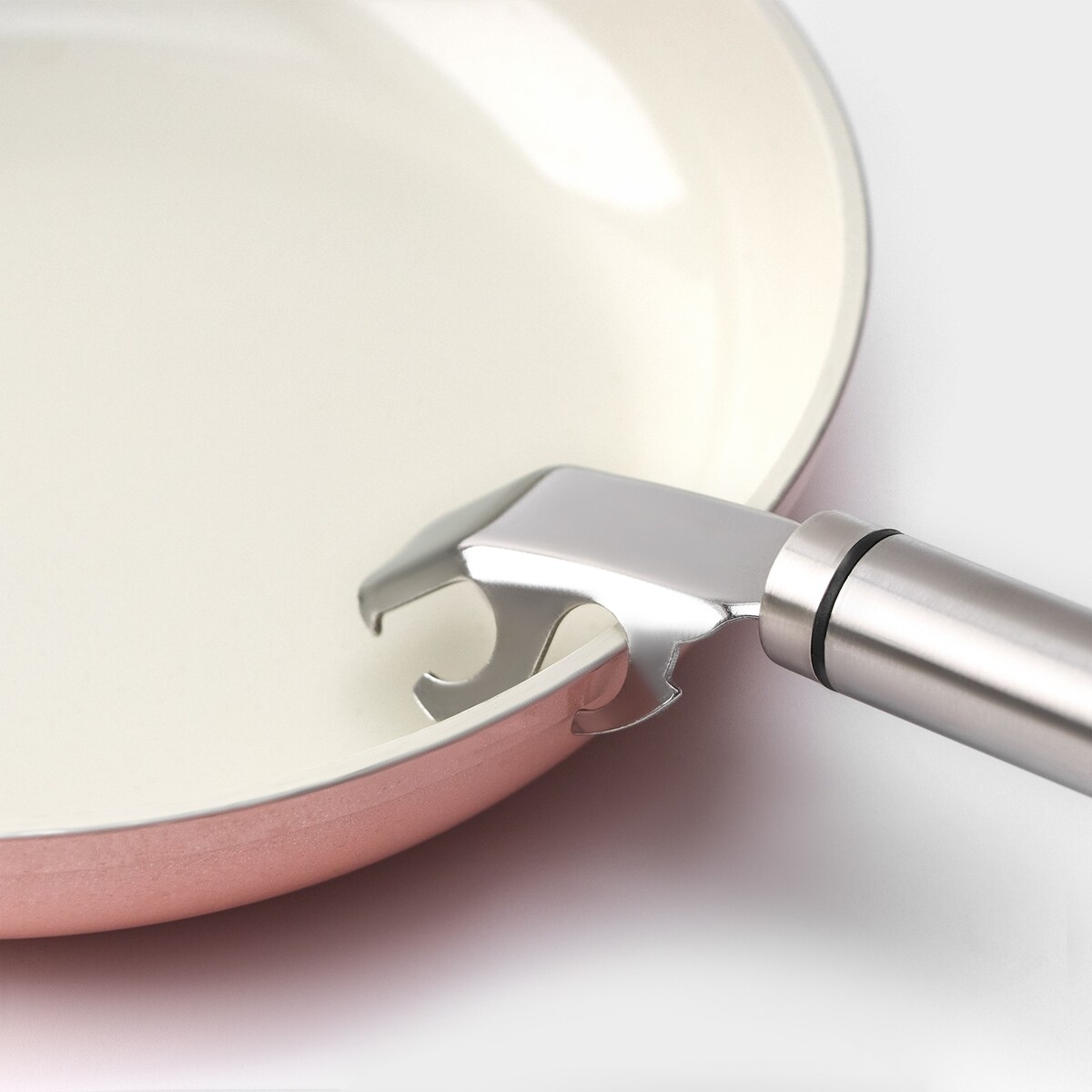 фото Держатель для сковороды из нержавеющей стали magistro solid, 19 см, цвет хромированный