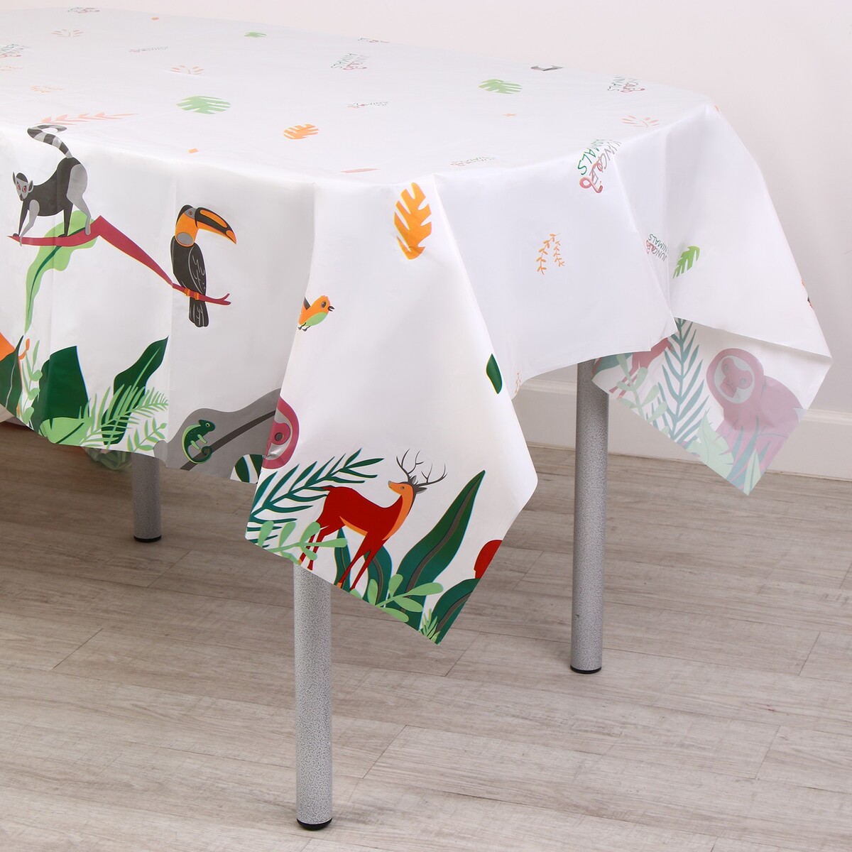 фото Скатерть страна карнавалия