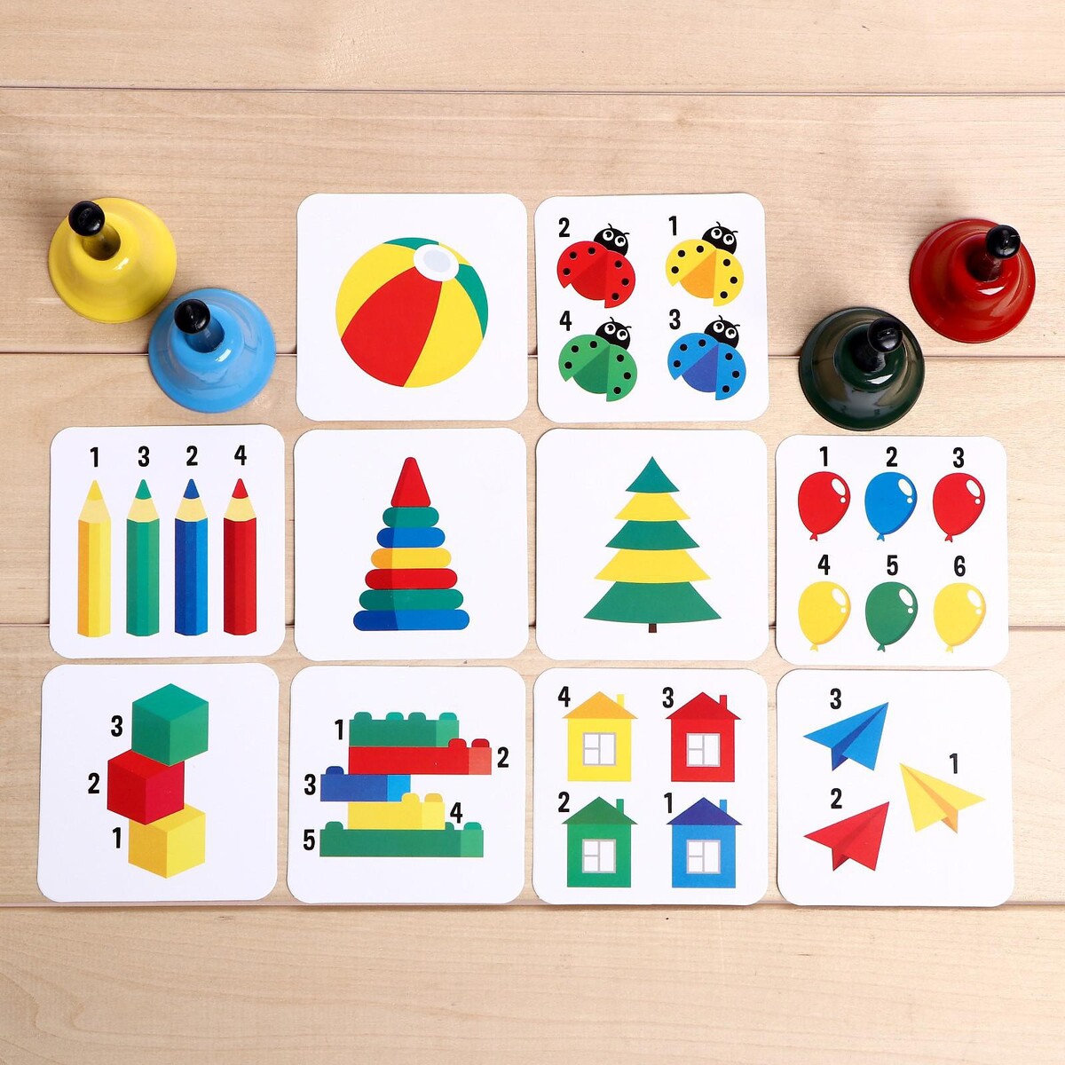 Комплект развивающих игр. Развивающий набор умные колокольчики ZABIAKA. IQ-ZABIAKA развивающий набор "цветные бочонки". Игры с цветными колокольчиками. Набор цветных колокольчиков.