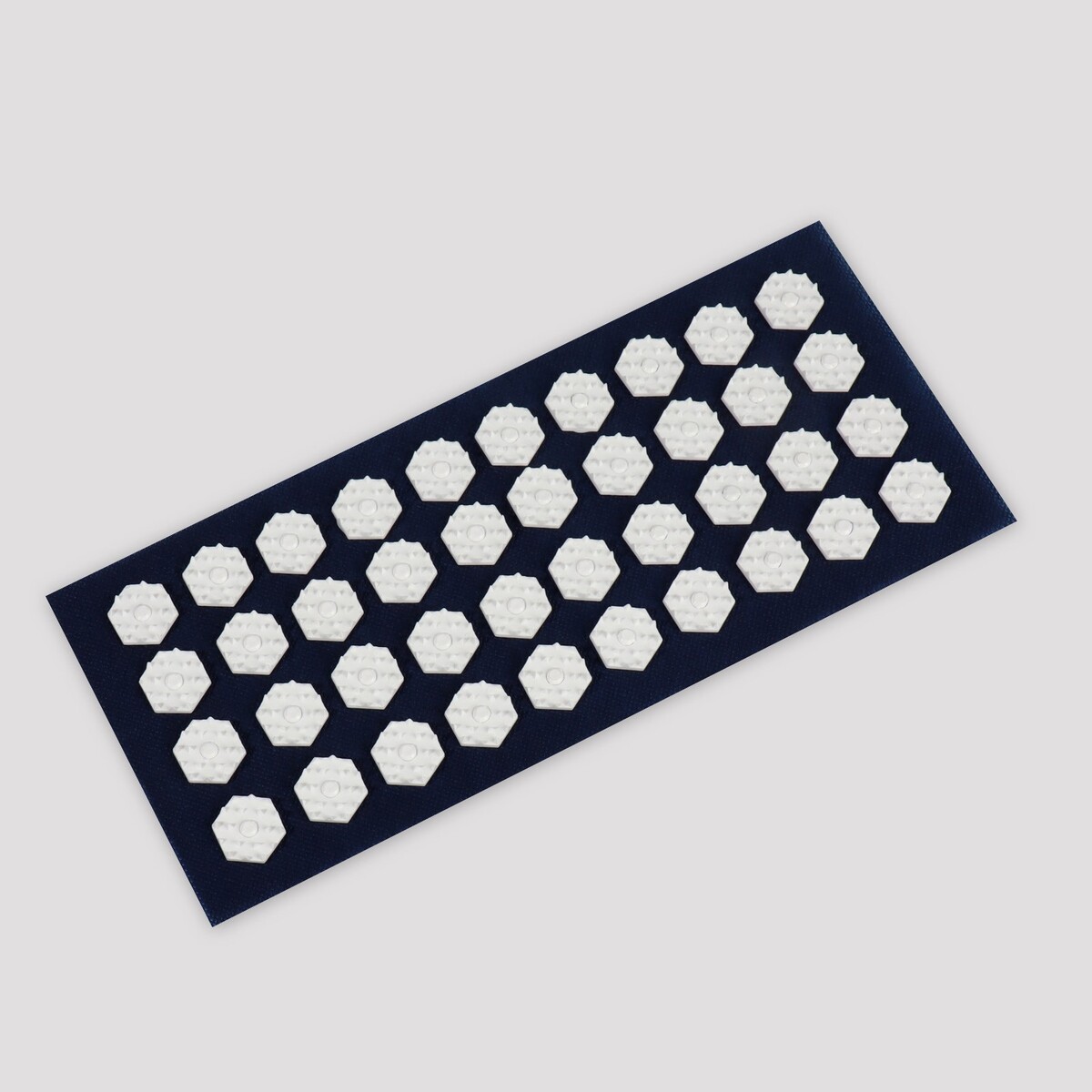 фото Ипликатор-коврик, основа спанбонд, 40 модулей, 14 × 32 см, цвет темно-синий/белый onlitop
