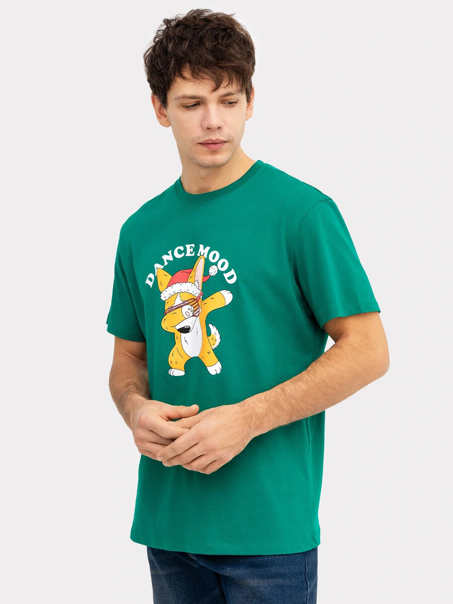 Футболка мужская новогодняя в зеленом цвете с печатью футболка мужская extreme merino brubeck