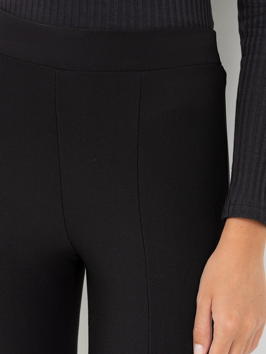 Облегающие женские брюки с разрезами Mark Formelle, цвет черный 07625317 - фото 4