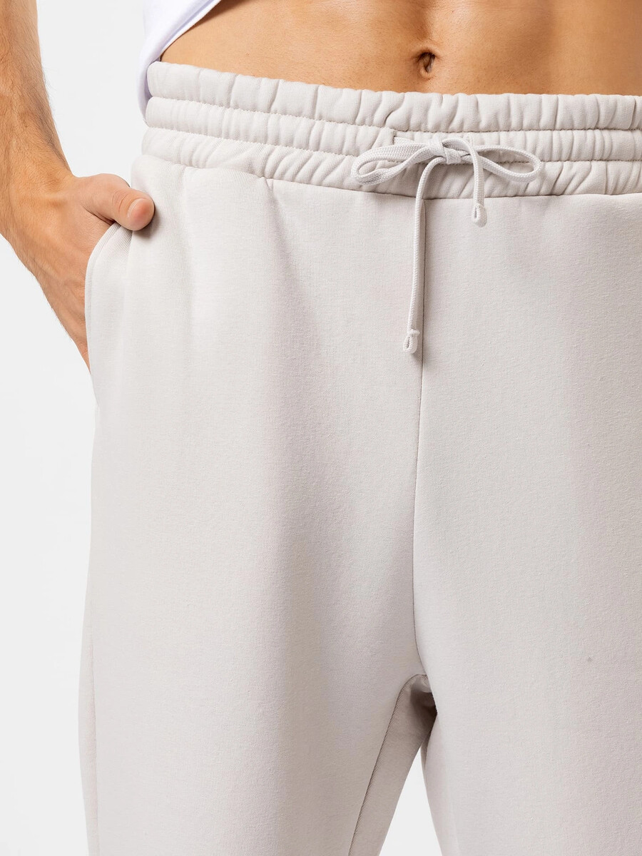 фото Свободные теплые брюки-джоггеры в оттенке mark formelle