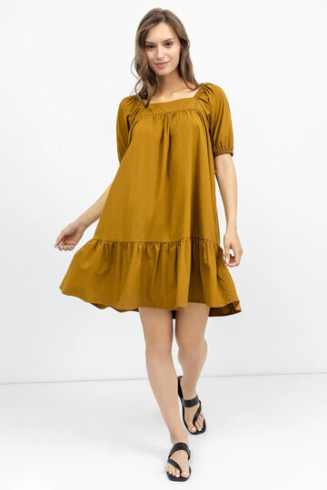 Однотонное платье коричневого цвета с ши