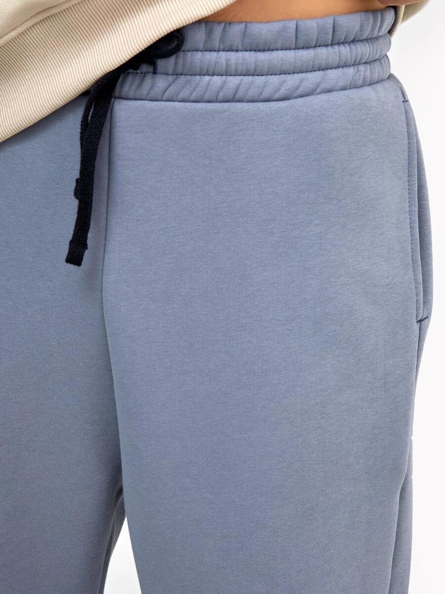 Теплые однотонные брюки в оттенке Mark Formelle, цвет кремень 07627013 - фото 4