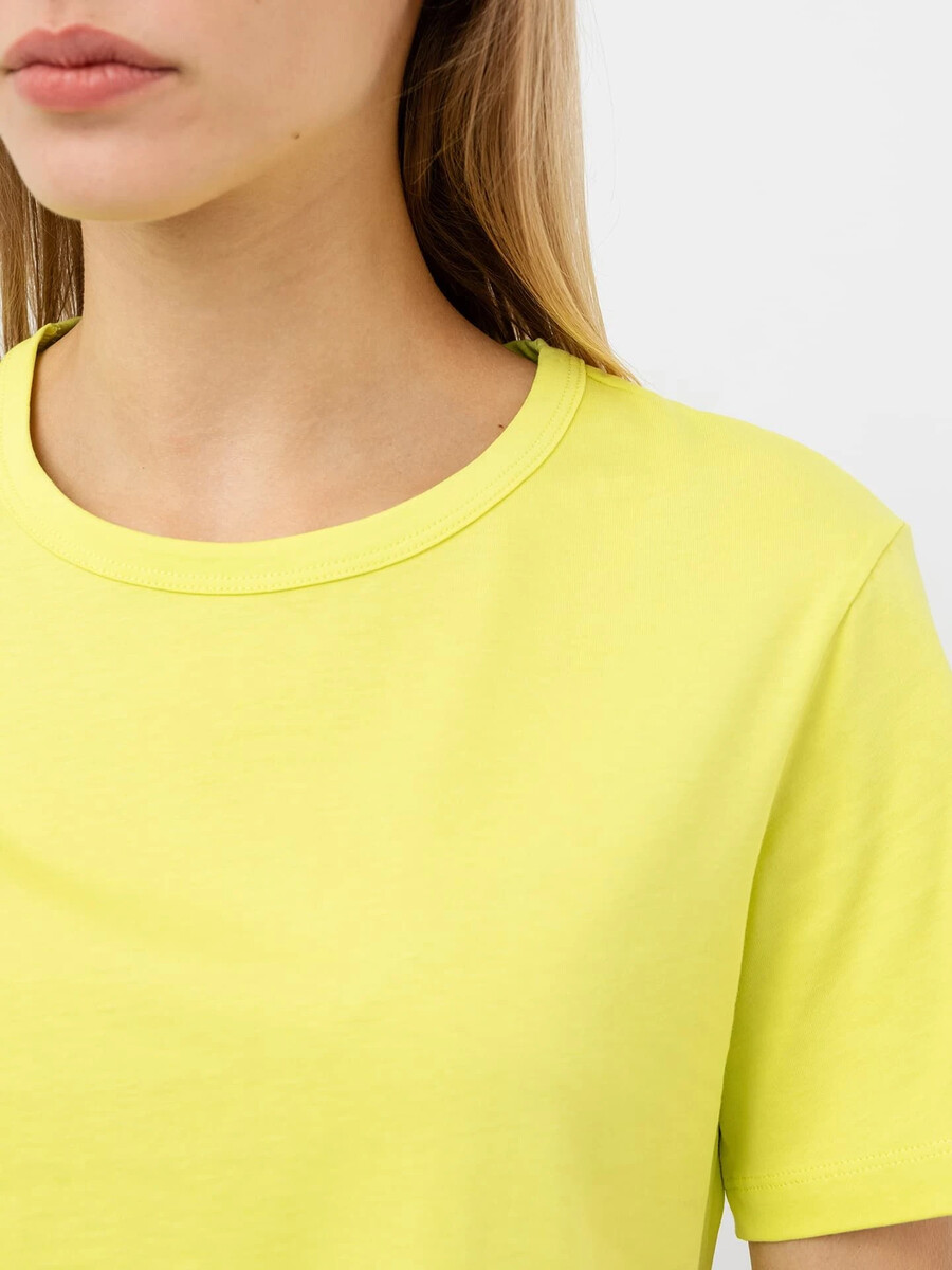 Однотонная женская футболка в оттенке Mark Formelle, цвет желтый 07627249 - фото 3